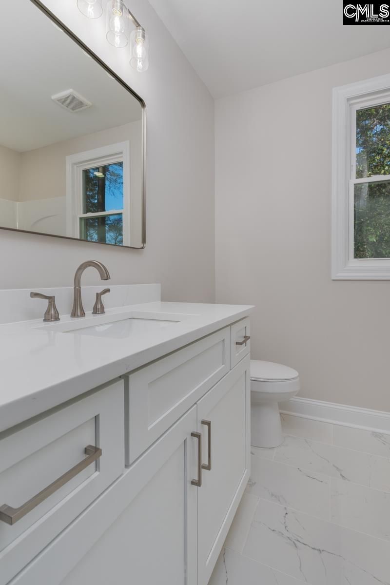 1923 Glenwood Road Photo 24