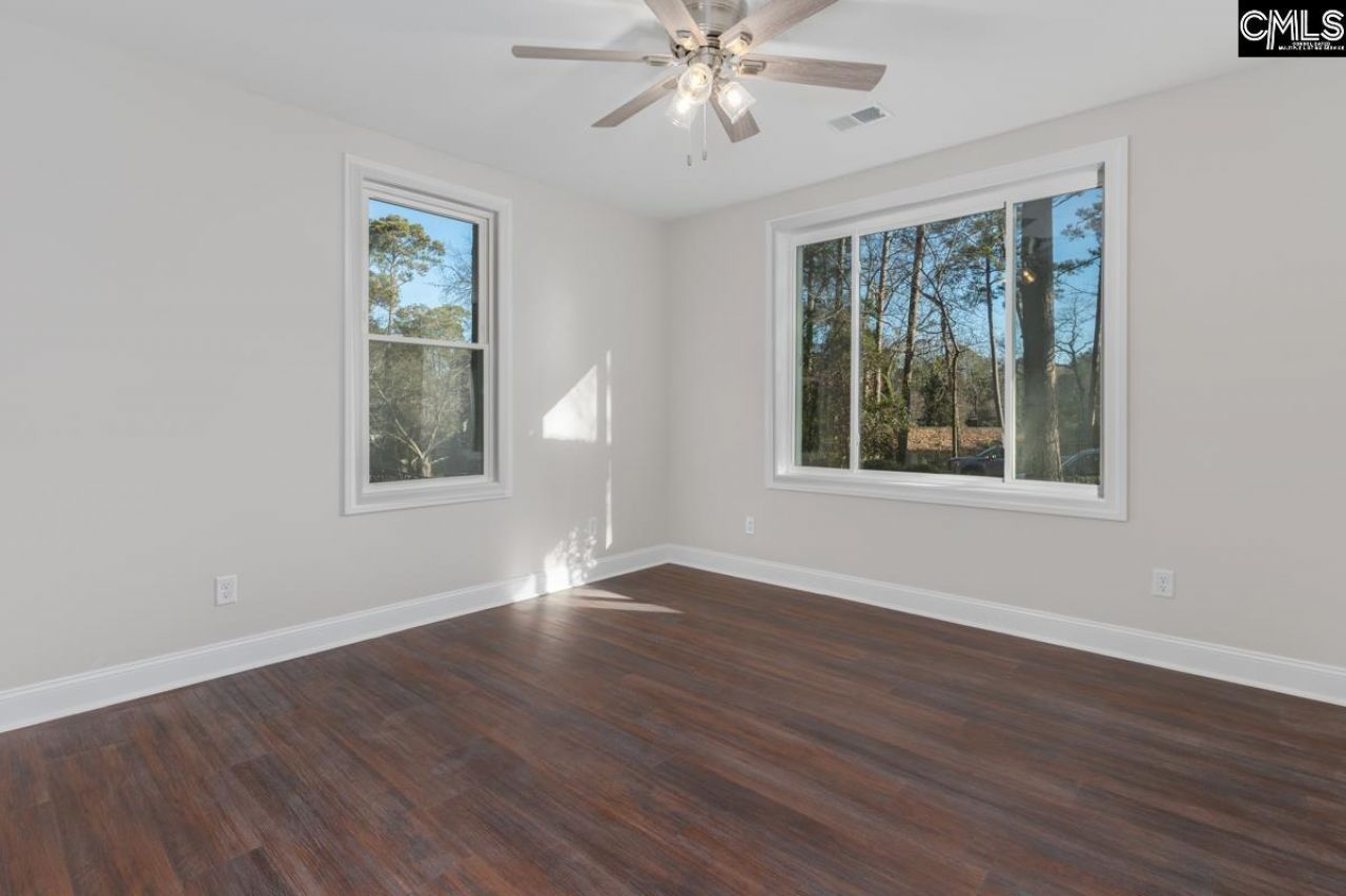 1923 Glenwood Road Photo 25