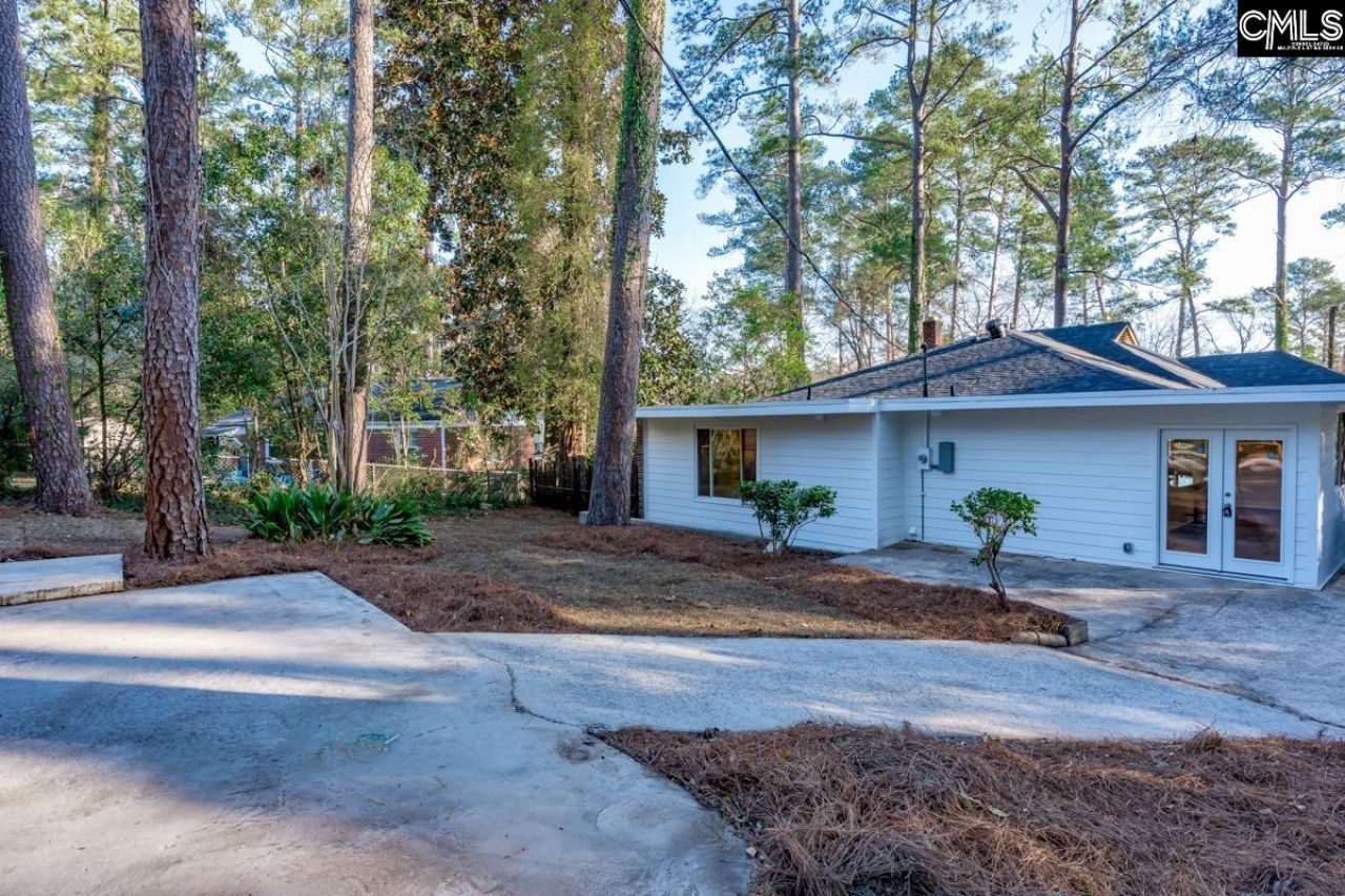 1923 Glenwood Road Photo 32