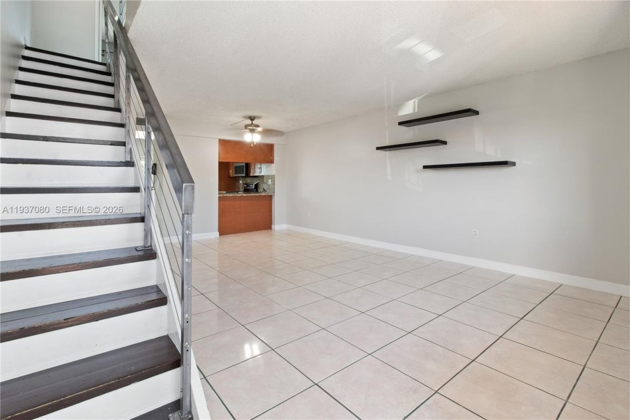 2162 W 60th St, Unit 14203, Hialeah, FL 33016 Photo