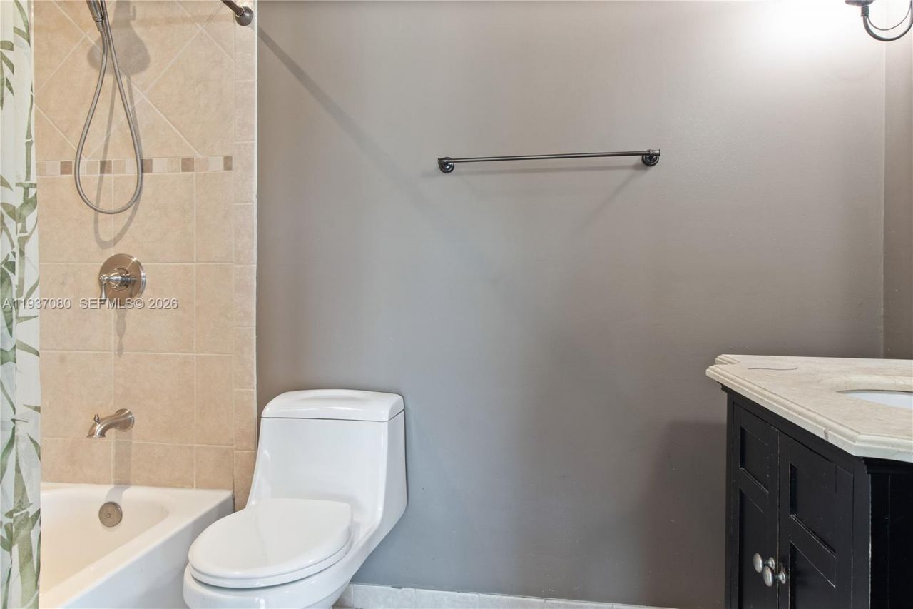 2162 W 60th St, Unit 14203, Hialeah, FL 33016 Photo