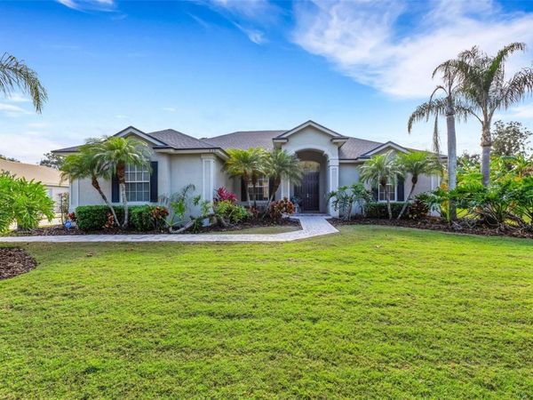 828 WHITESTONE COURT, LAKELAND, FL 33803