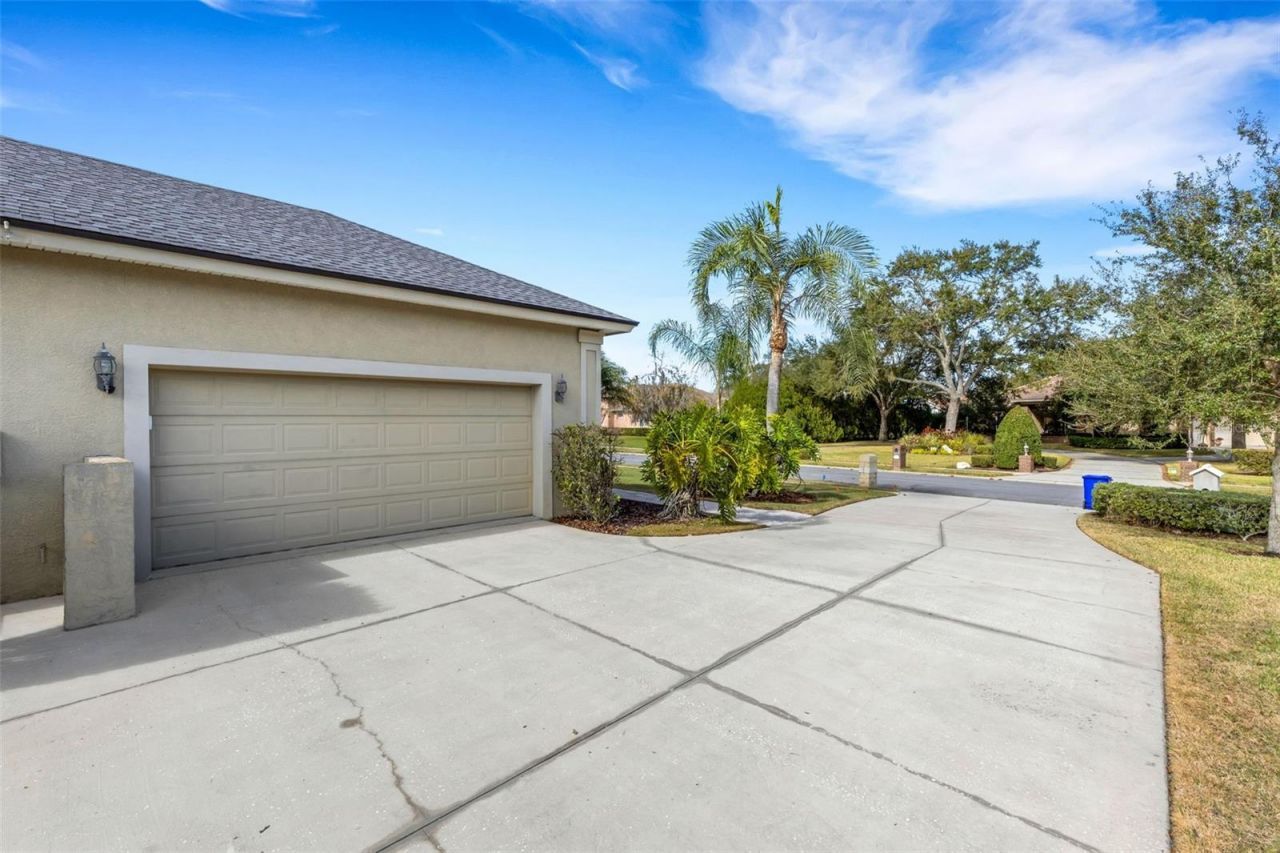 828 Whitestone Court, Lakeland, FL 33803 Photo