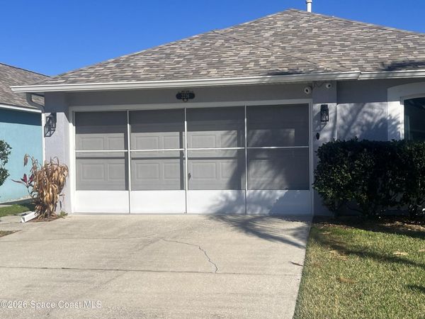 2226 Redwood Circle NE, Palm Bay, FL 32905