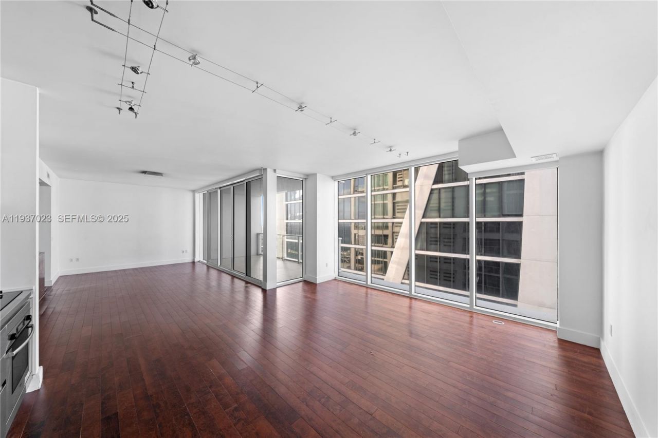 1040 Biscayne Blvd , Unit 4108, Miami, FL 33132 Photo