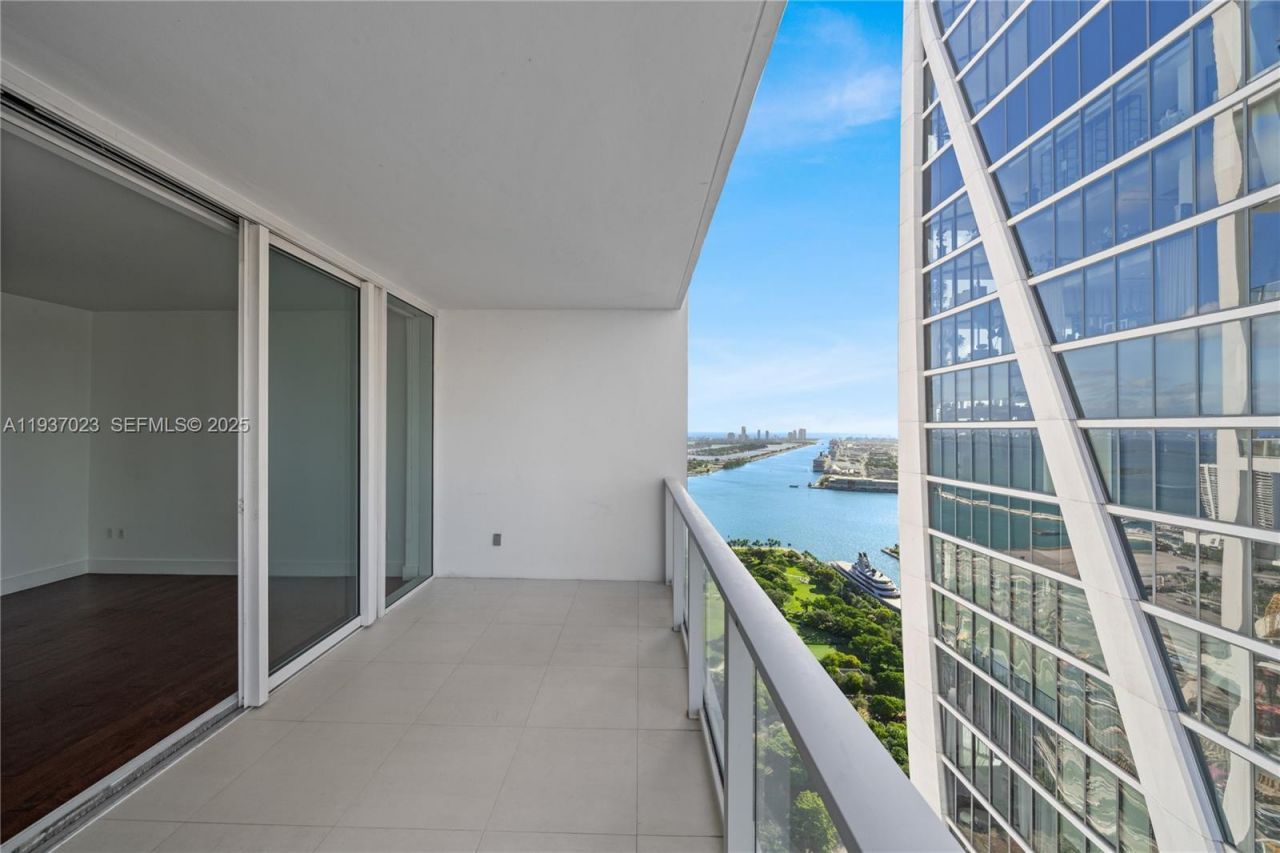 1040 Biscayne Blvd , Unit 4108, Miami, FL 33132 Photo