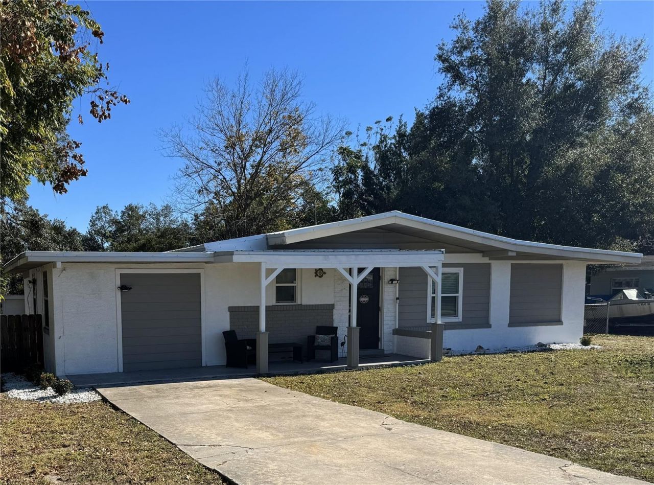 1215 N Boston Avenue, Deland, FL 32724 Main Photo