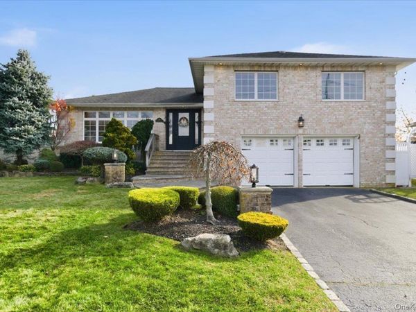 248 Bayview Avenue, Massapequa, NY 11758