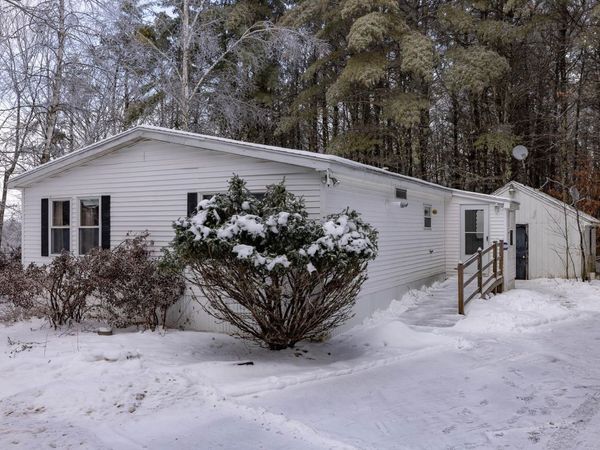 99 Pray Hill Road, Wakefield, NH 03872