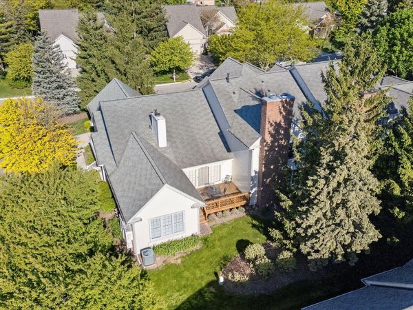 39828 Village Run Drive, Northville, MI 48168