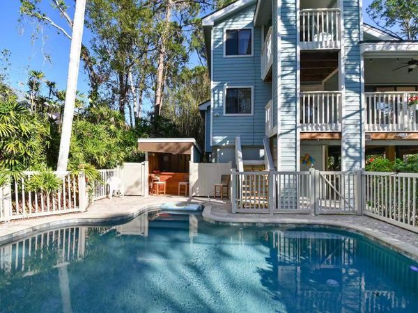 13837 76TH AVENUE, SEMINOLE, FL 33776