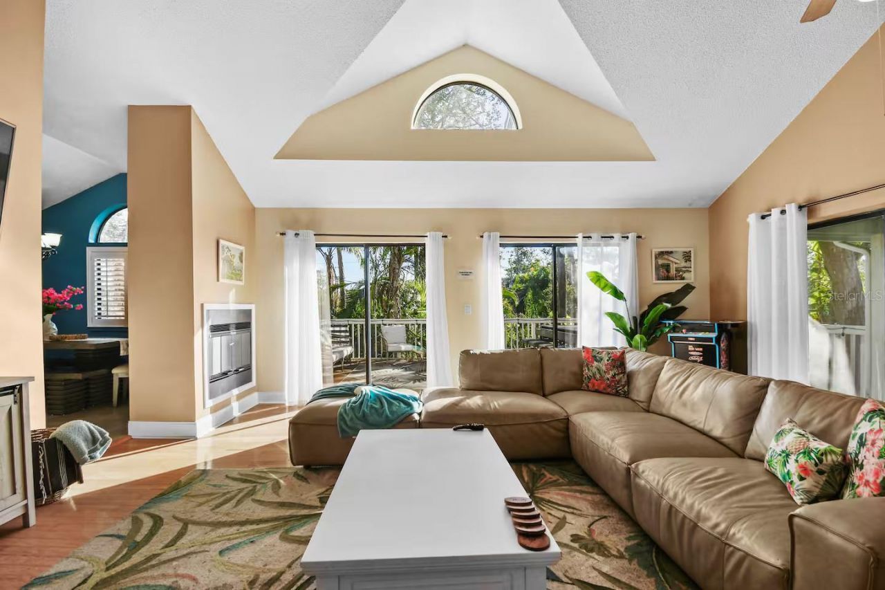 13837 76th Avenue, Seminole, FL 33776 Photo