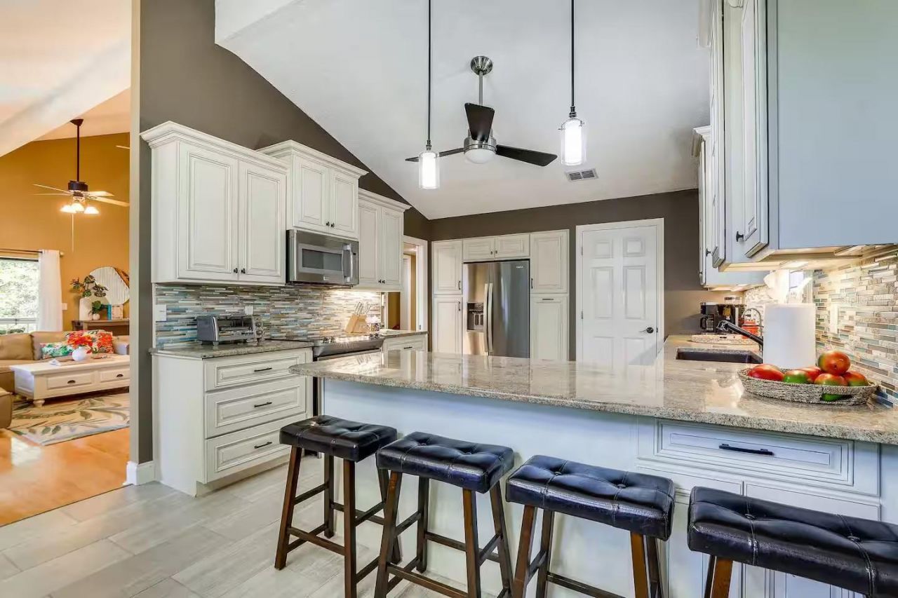 13837 76th Avenue, Seminole, FL 33776 Photo