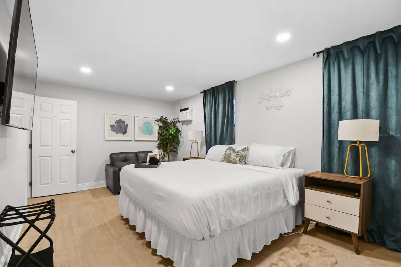 13837 76th Avenue, Seminole, FL 33776 Photo