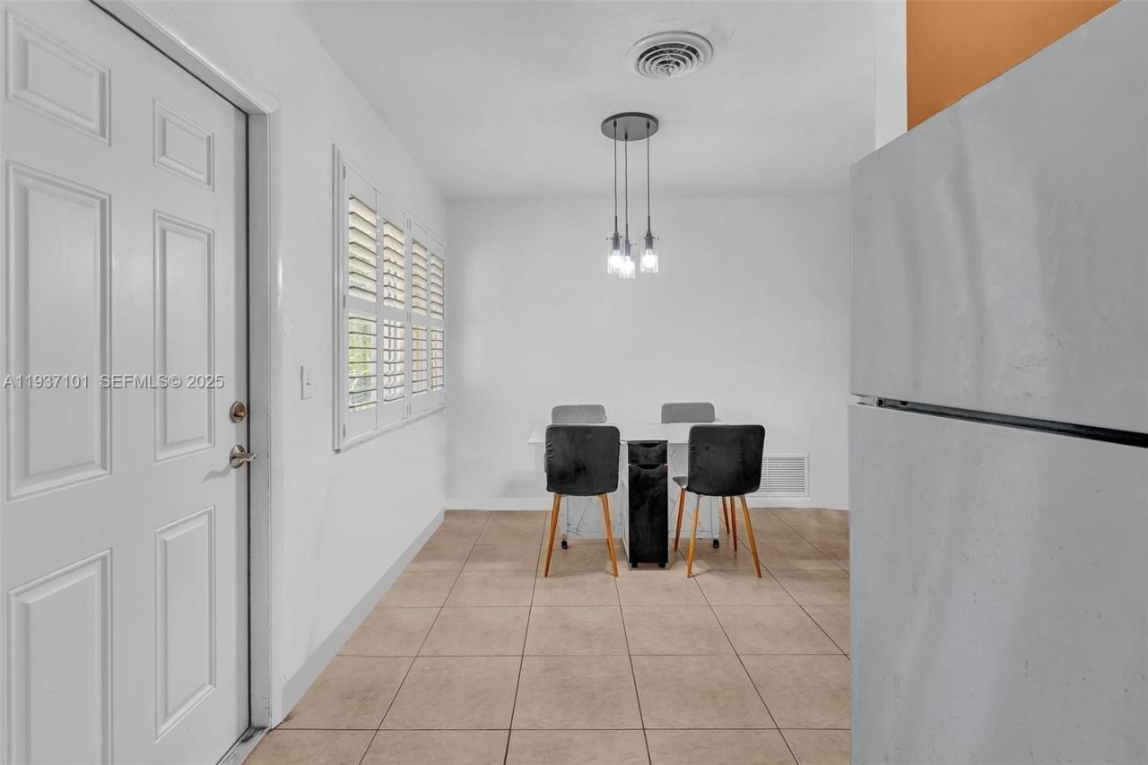 186/188 SE 27th Way, Boynton Beach, FL 33435 Photo