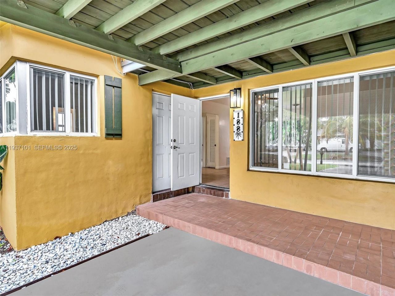 186/188 SE 27th Way, Boynton Beach, FL 33435 Photo