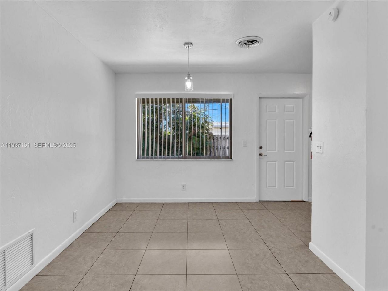 186/188 SE 27th Way, Boynton Beach, FL 33435 Photo
