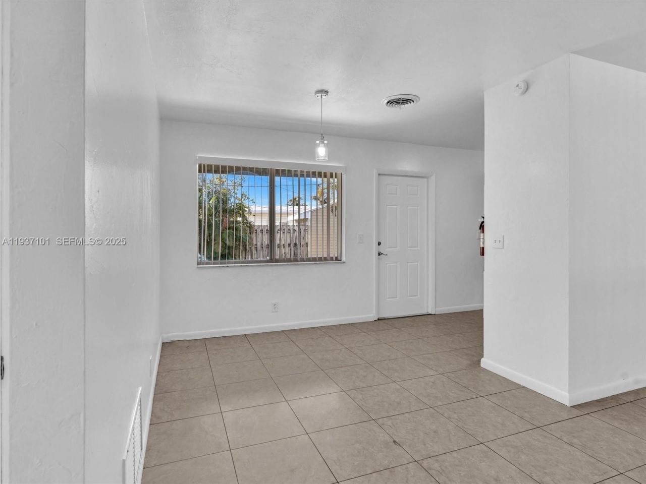 186/188 SE 27th Way, Boynton Beach, FL 33435 Photo