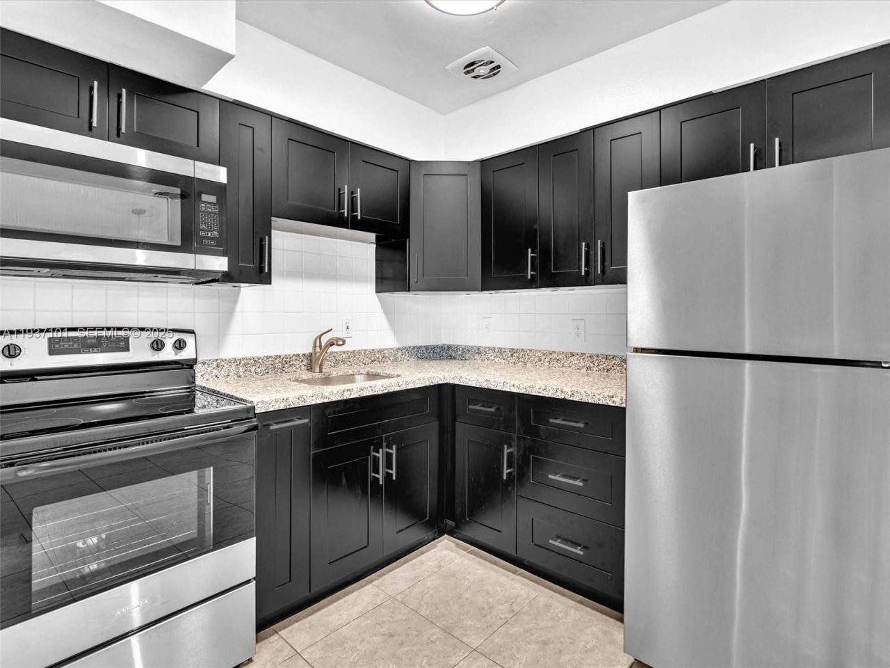 186/188 SE 27th Way, Boynton Beach, FL 33435 Photo