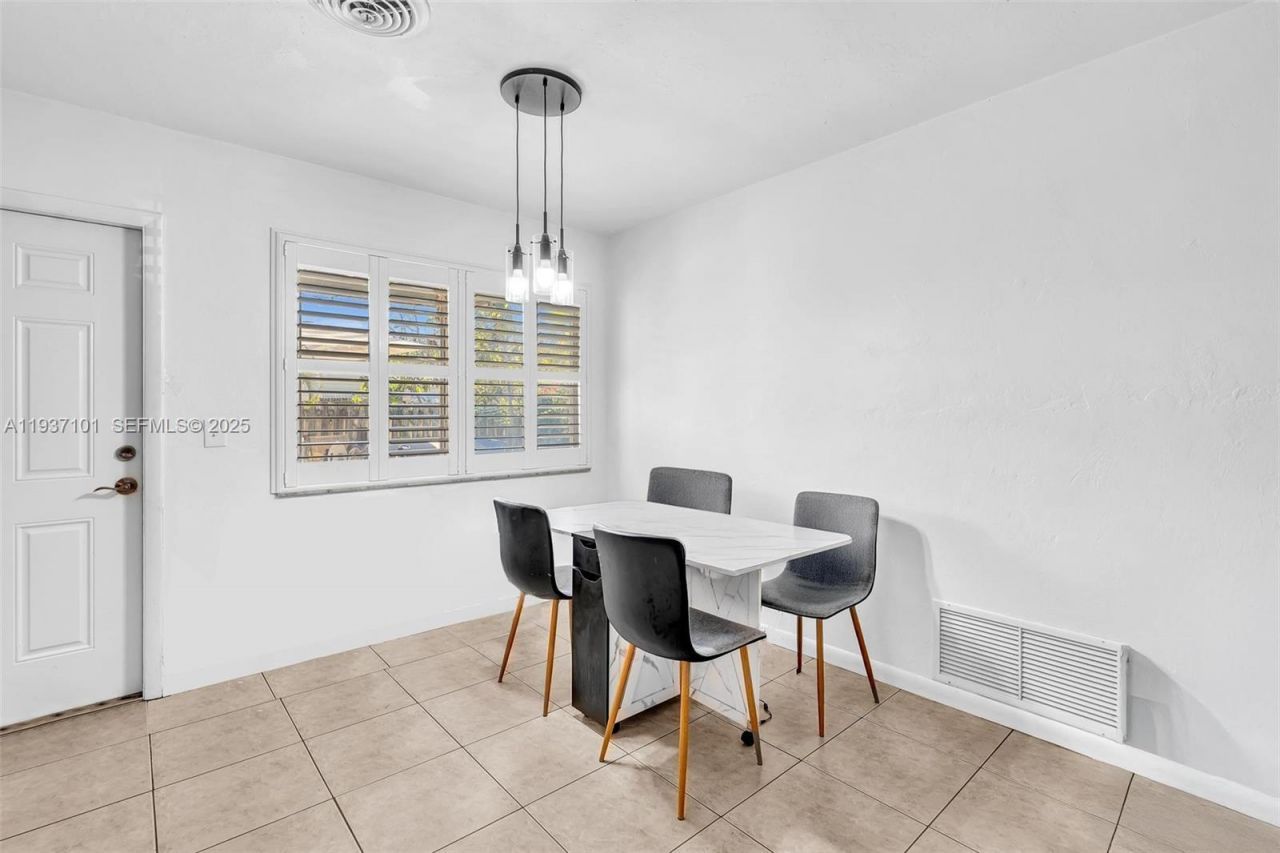 186/188 SE 27th Way, Boynton Beach, FL 33435 Photo