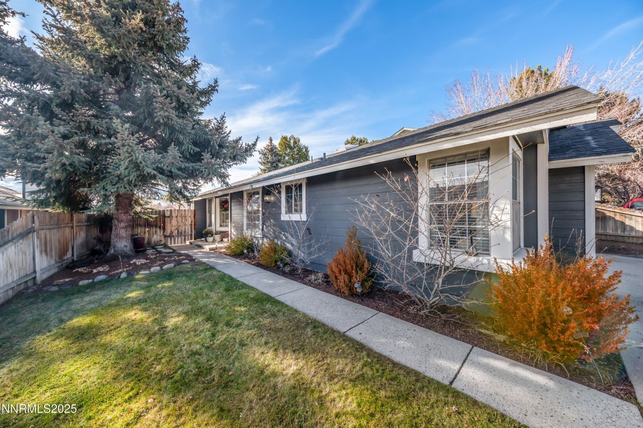 6052 Bankside Way, Reno, NV 89523 Photo