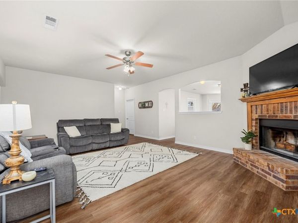 2310 Carriage House Drive, Temple, TX 76502