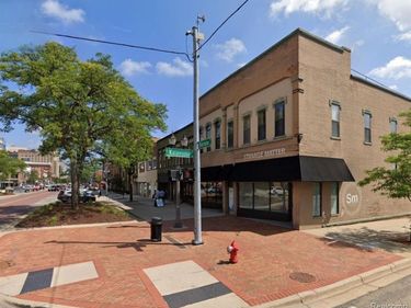 329-337 S Washington Square, Lansing, MI 48933