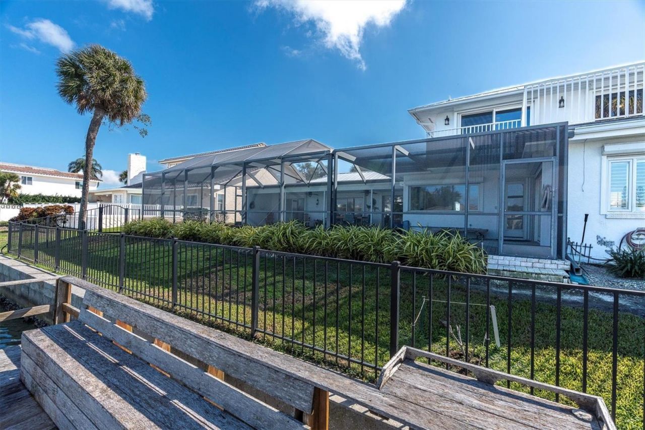 4935 62nd Avenue S, Saint Petersburg, FL 33715 Photo