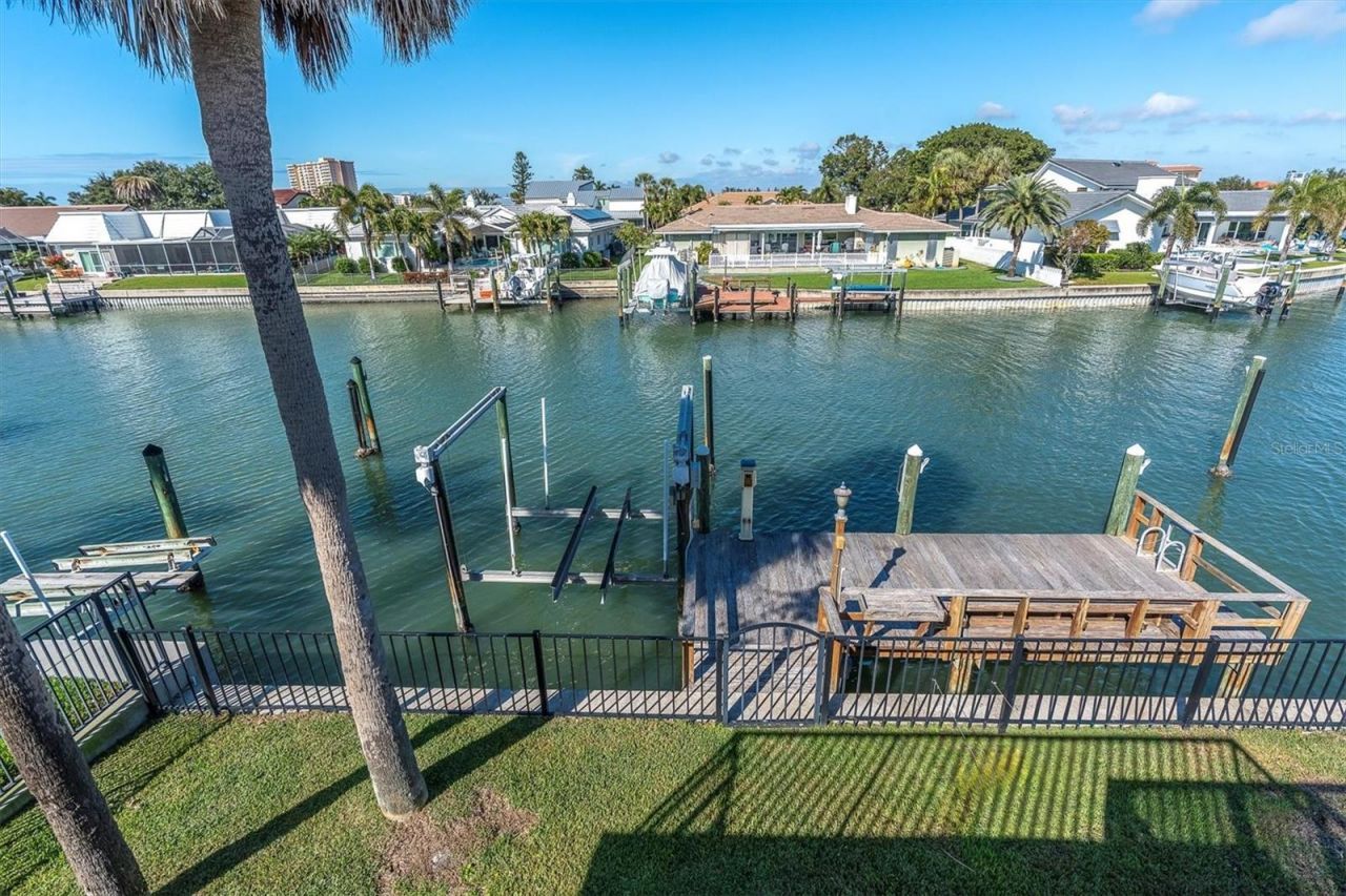 4935 62nd Avenue S, Saint Petersburg, FL 33715 Photo