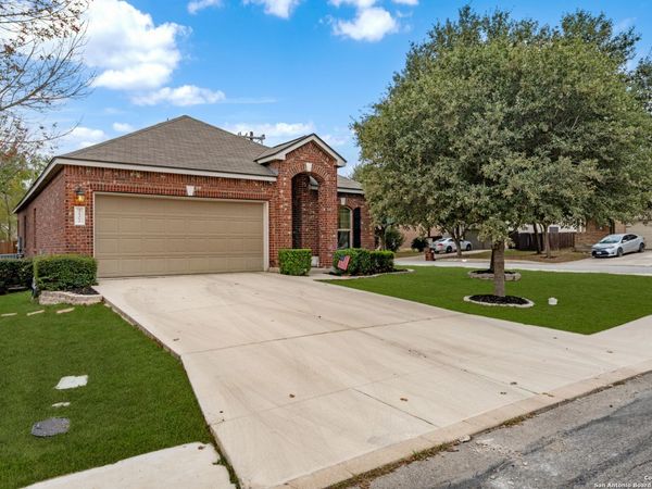 3502 Penta Fields, Converse, TX 78109