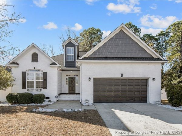 327 Ridgeway Court, Fayetteville, NC 28311