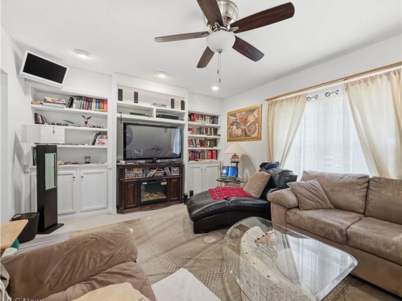 1214 E Market Street, Warren, OH 44483 Photo 7