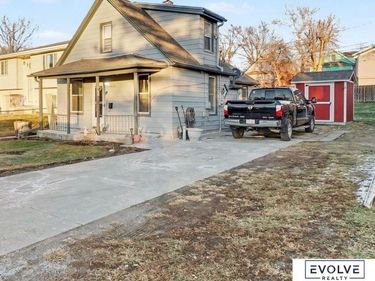 4319 S 34th Street, Omaha, NE 68107