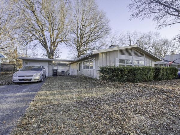 746 N Oak Grove Avenue, Springfield, MO 65802