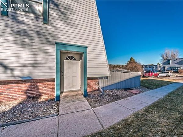 2997 E Fountain Boulevard, Colorado Springs, CO 80910