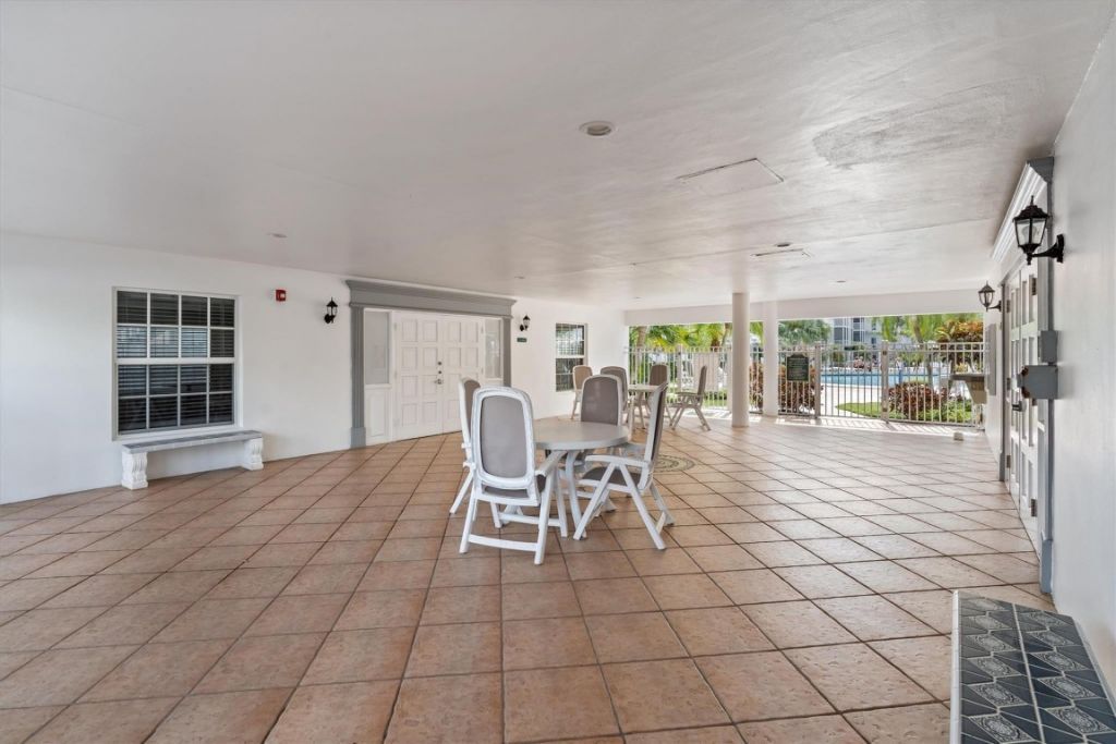 1461 S Ocean Boulevard, Unit 226, Lauderdale by the Sea, FL 33062 Photo