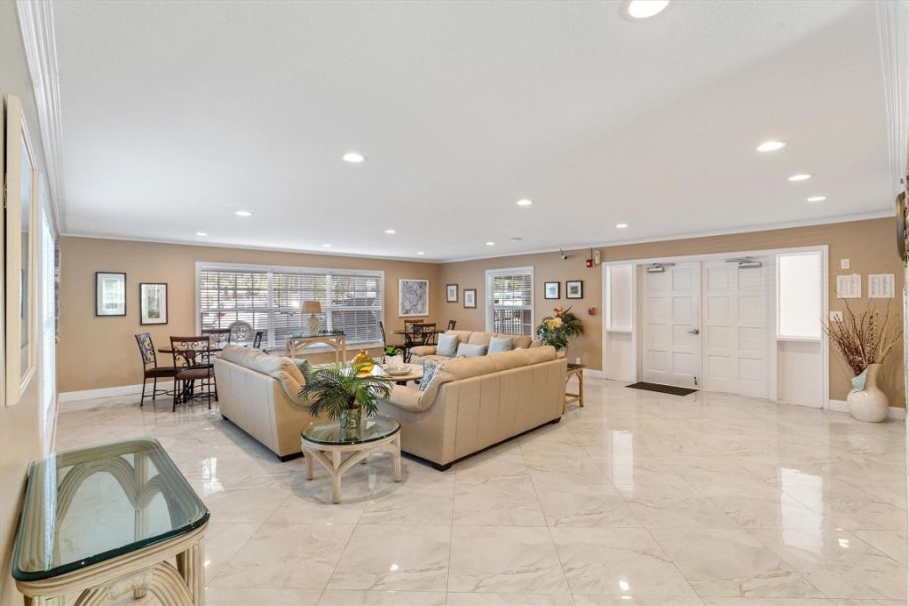 1461 S Ocean Boulevard, Unit 226, Lauderdale by the Sea, FL 33062 Photo