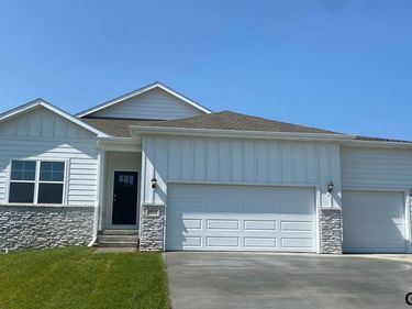 17037 Craig Street, Bennington, NE 68007