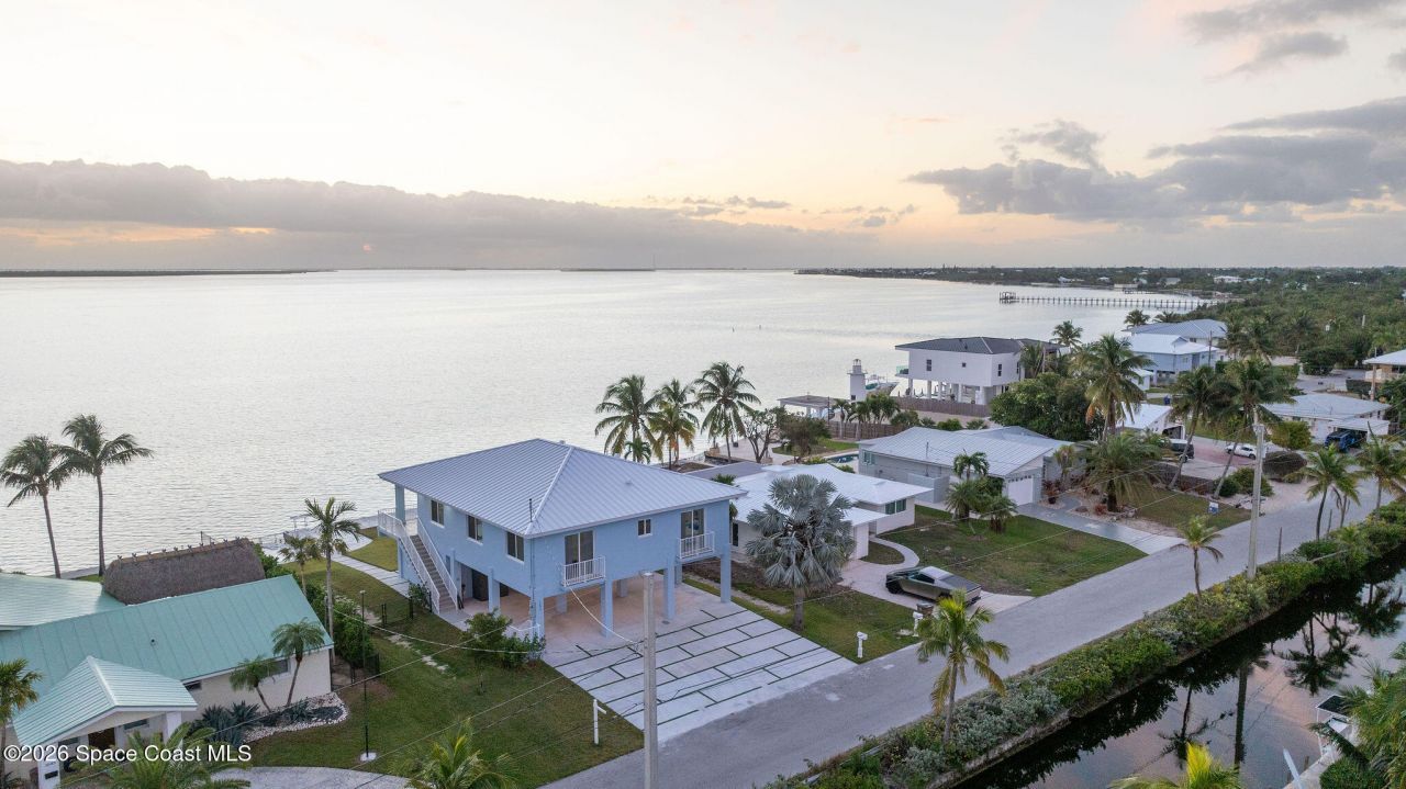 1631 Sunrise Drive, Big Pine Key, FL 33043 Photo