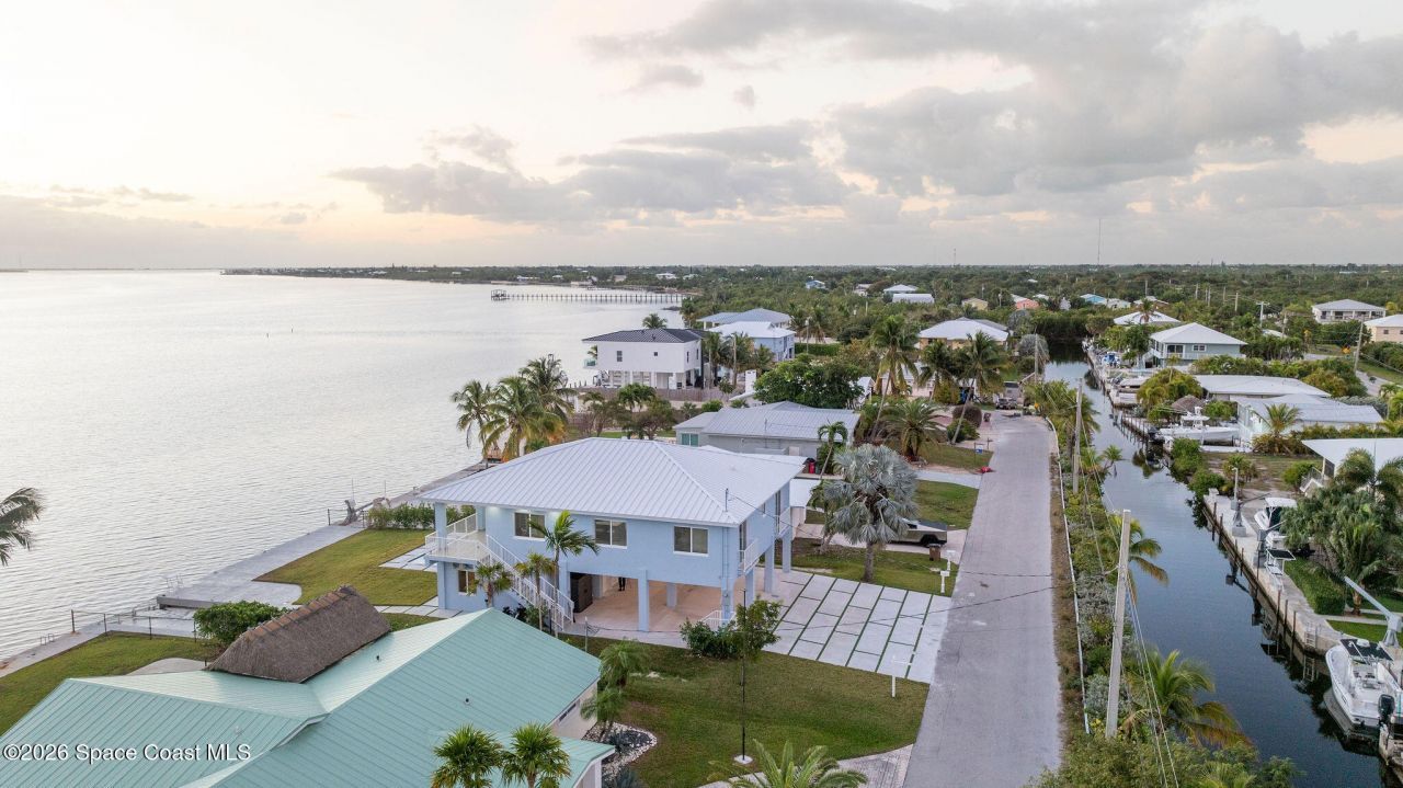 1631 Sunrise Drive, Big Pine Key, FL 33043 Photo