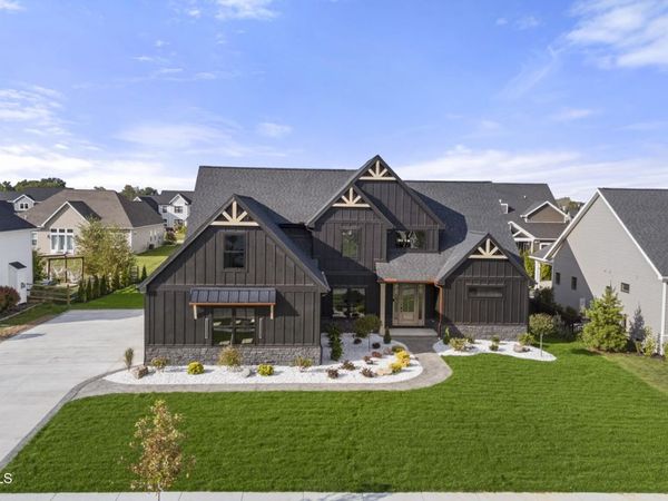 9304 Bowman Farms Lane, Sylvania, OH 43560