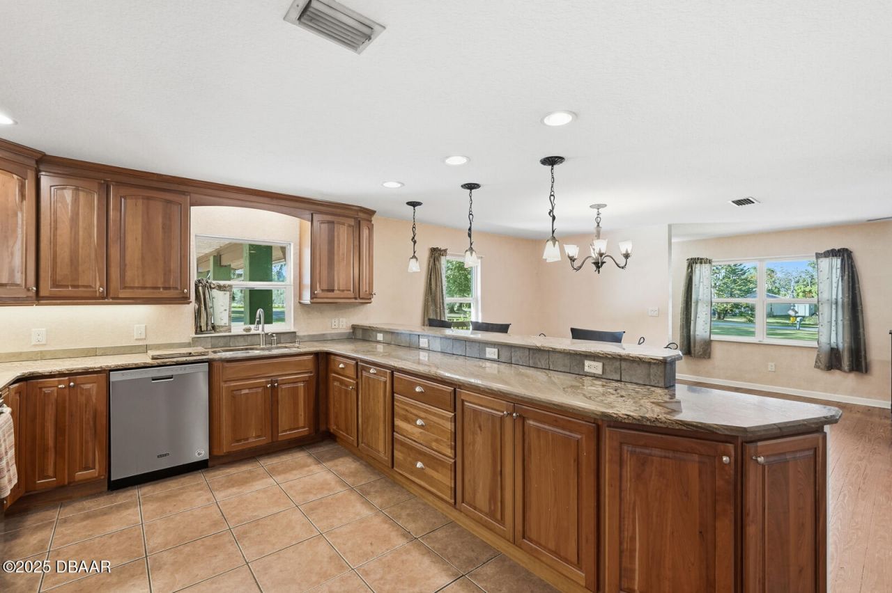 191 Howes Street, Oak Hill, FL 32759 Photo