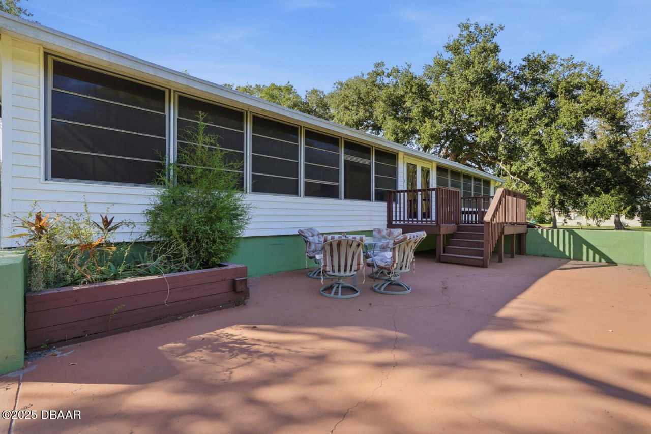 191 Howes Street, Oak Hill, FL 32759 Photo