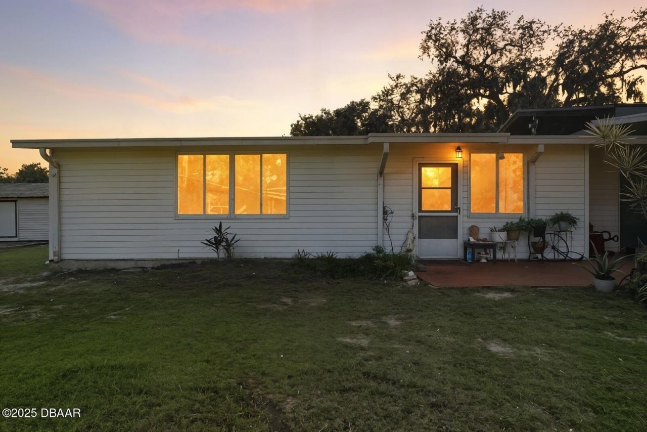 191 Howes Street, Oak Hill, FL 32759 Photo