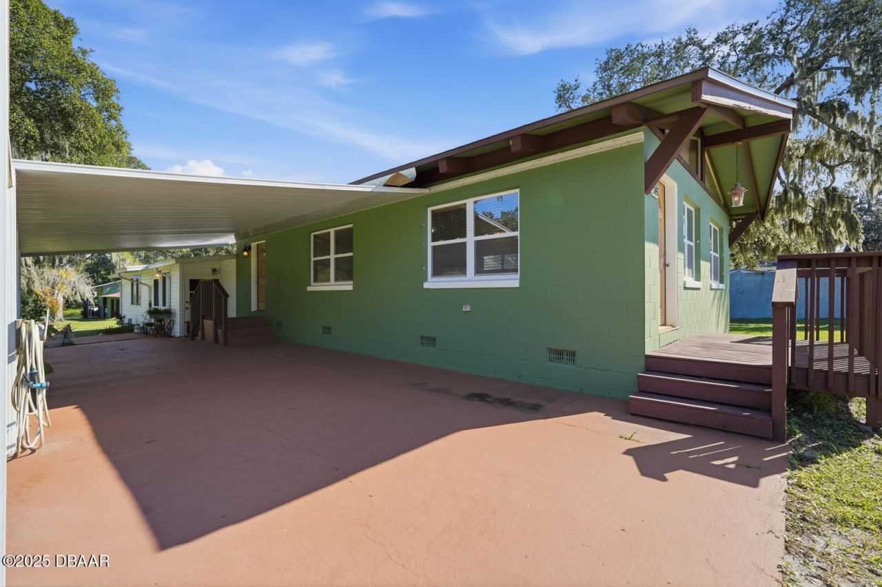 191 Howes Street, Oak Hill, FL 32759 Photo