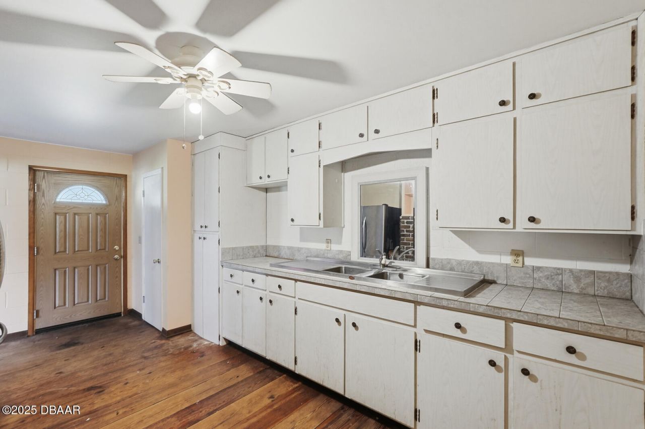 191 Howes Street, Oak Hill, FL 32759 Photo