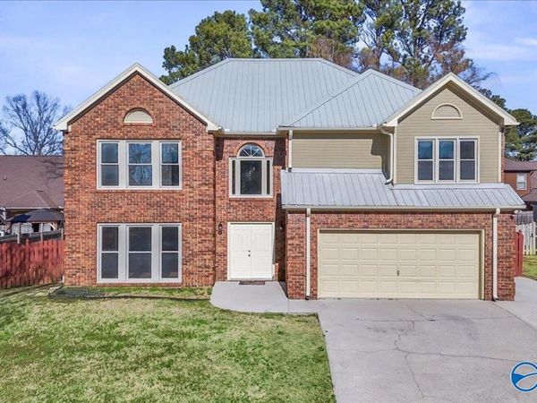 1817 Gallop Drive SE, Huntsville, AL 35803