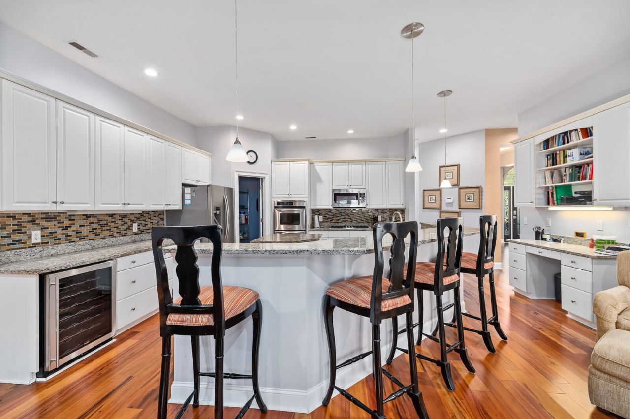 4431 Wild Thicket Lane Photo 12