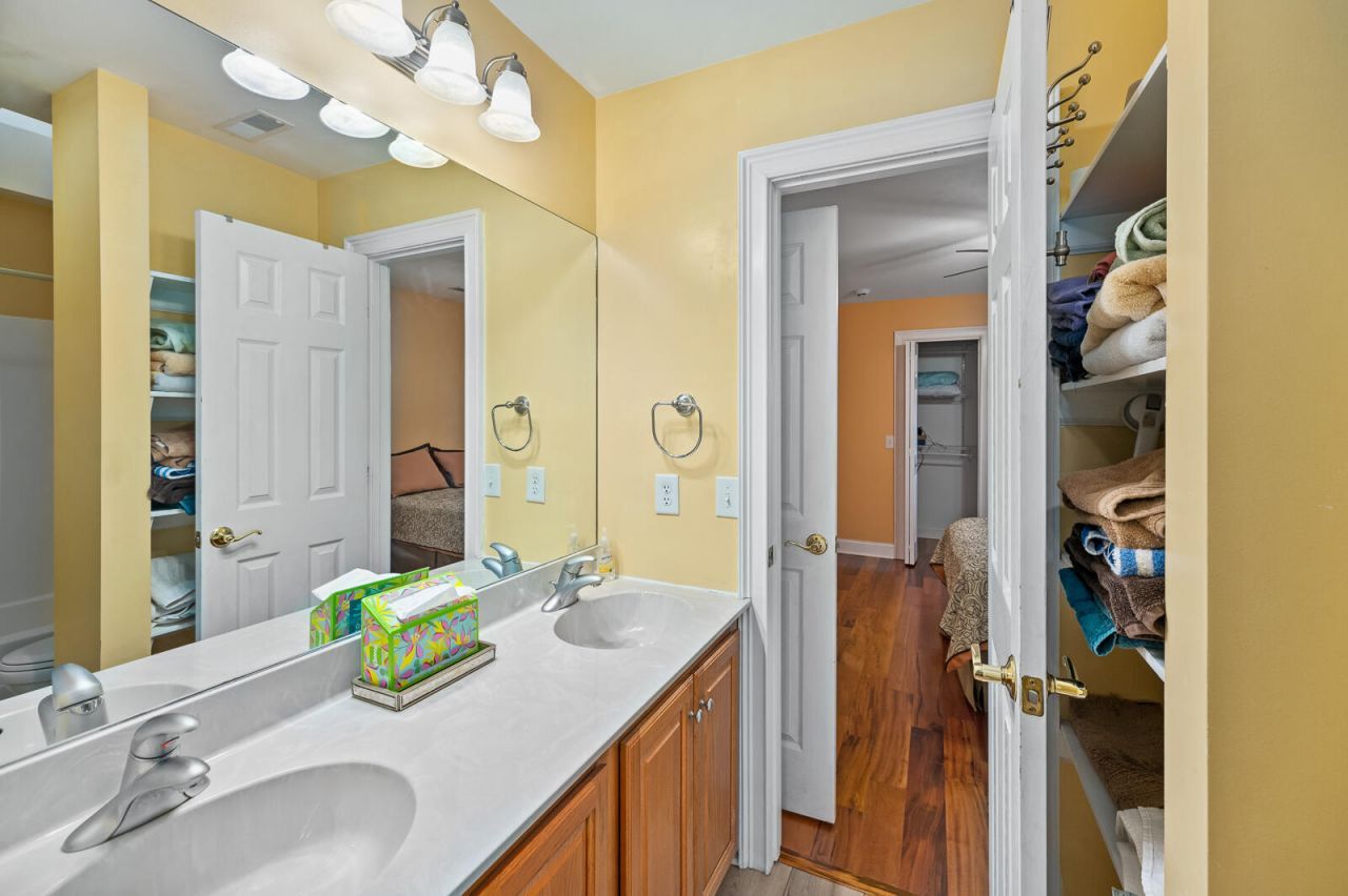 4431 Wild Thicket Lane Photo 21