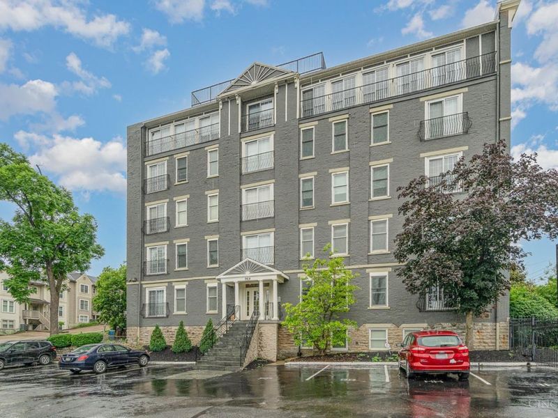 964 Auburnview Drive, Unit 3E, Cincinnati, OH 45206 Photo 3